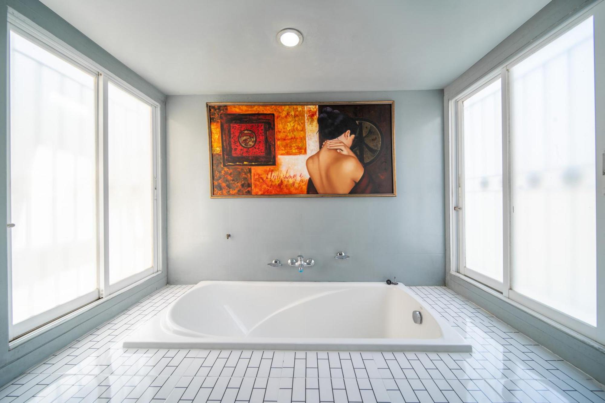 4br Seaview Pool Amanda Patong