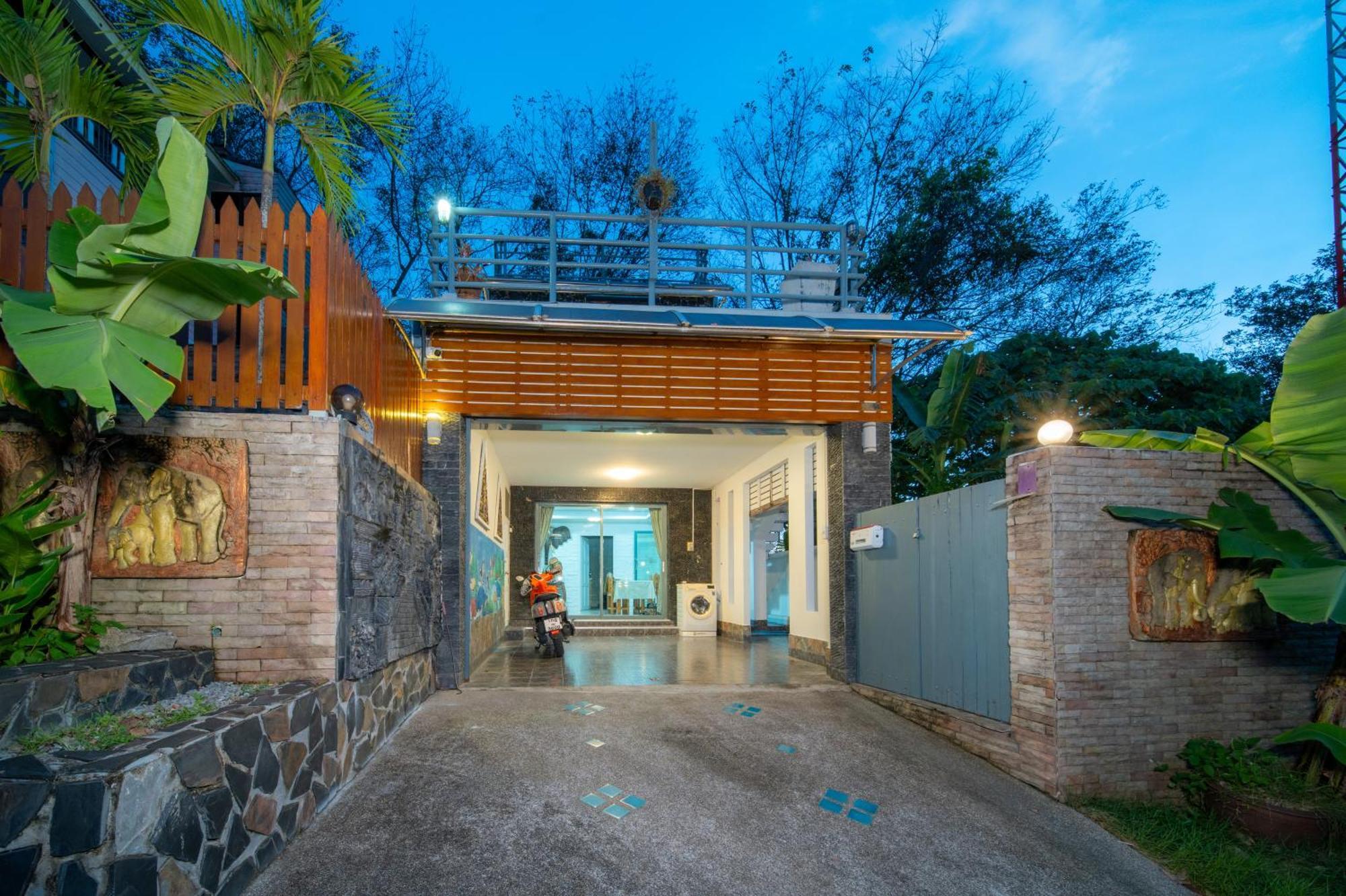 4br Seaview Pool Amanda Holiday home